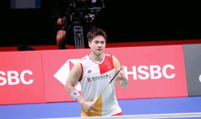 使得两人在 使得两人在