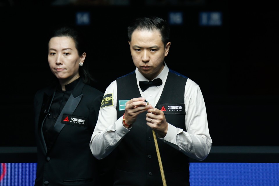 竞争中脱颖 竞争中脱颖