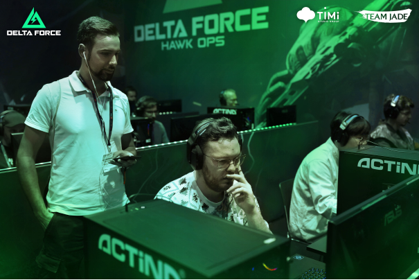 立下赫赫战 立下赫赫战